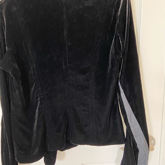 Chic velvet jacket - Picture 3 of 4
